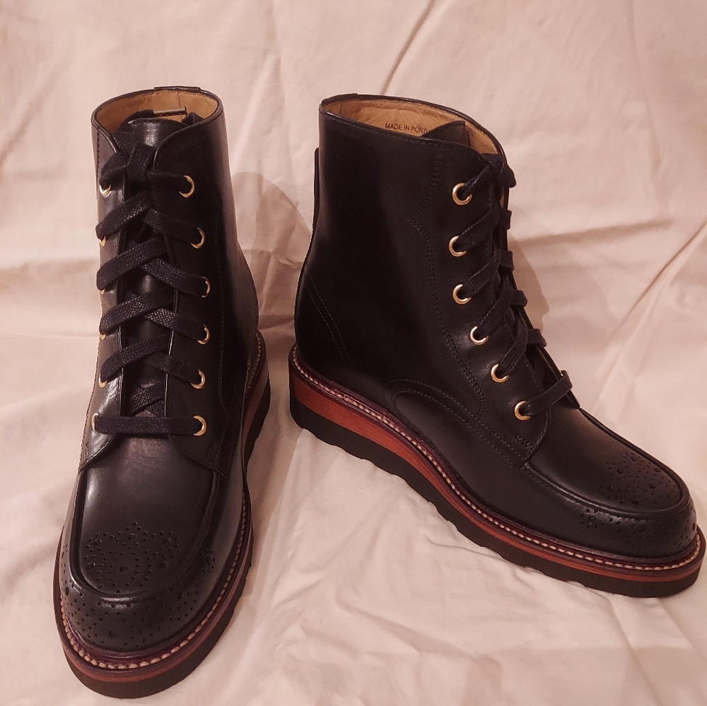 NIB The Office Of Angela Scott Mr. Ryan Boots. 6 1/2